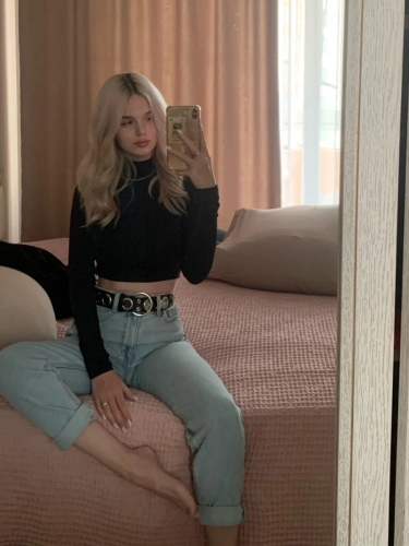 Айгуль - Индивидуалка СПб, размер груди 2, метро Парк Победы